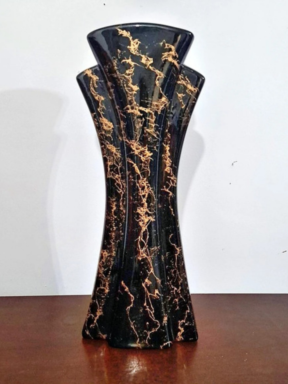 Black & Gold Abstract Decorative Vase